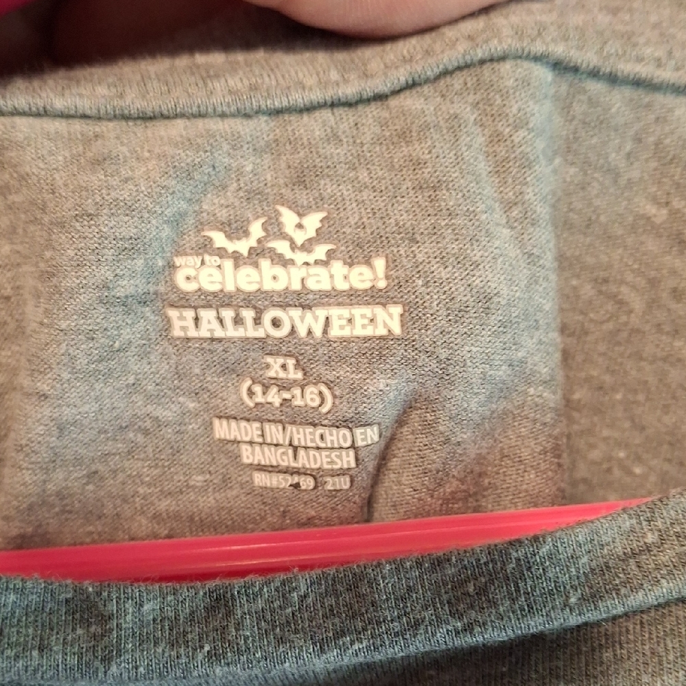 Kids Gray Short Sleeve Tee with Halloween Graphics - Picture 2 of 5